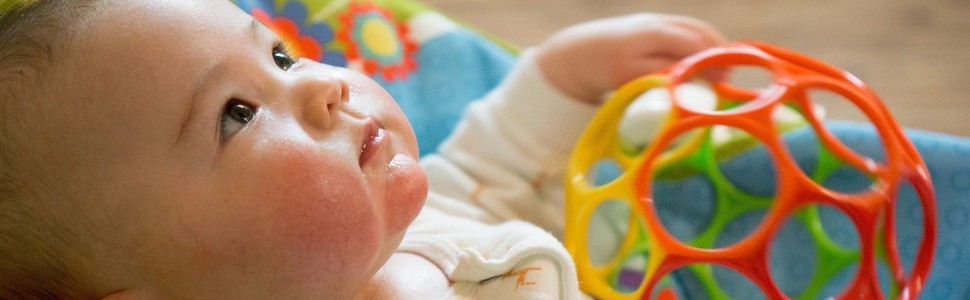 Jak wspierać prawidłowy rozwój wzroku niemowlęcia? 