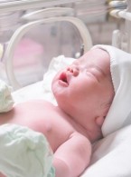 Naukowcy doskonalą hipotermię leczniczą; to szansa dla niedotlenionych noworodków