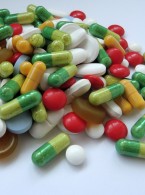 Leki sfałszowane i nielegalne – przestępczość farmaceutyczna oraz jej konsekwencje dla pacjentów